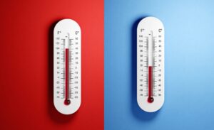 thermostats-showing-extreme-heat-and-extreme-cold